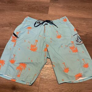 Volcom Board Shorts Mens Medium 4 Way Stretch‎ Vibrant Palm Tree